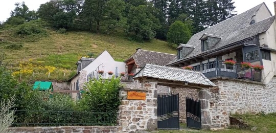 vue du porche d'entrée